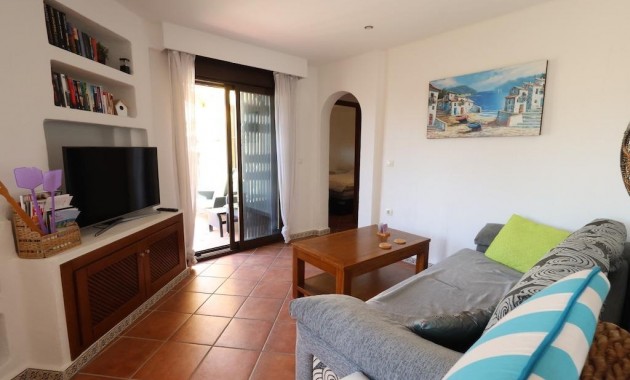Sale - Bungalow -
Torrevieja - Los altos