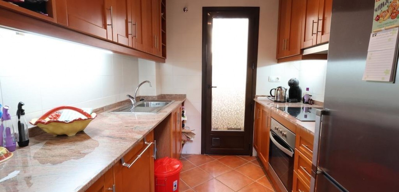 Sale - Bungalow -
Torrevieja - Los altos