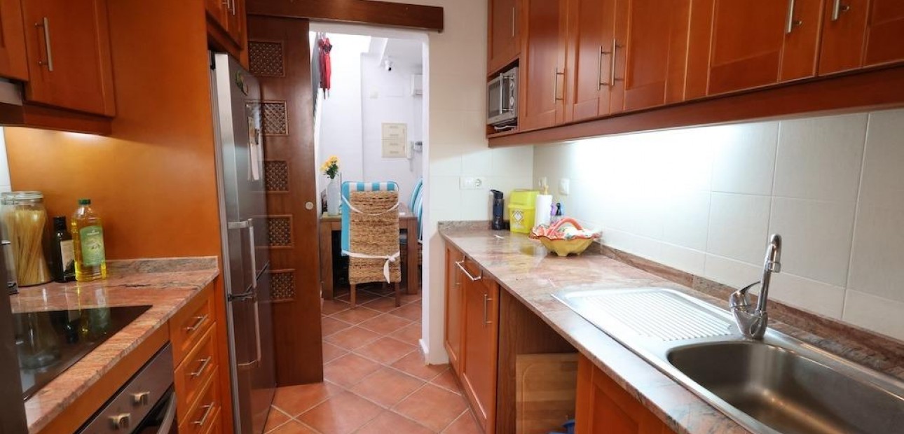 Sale - Bungalow -
Torrevieja - Los altos