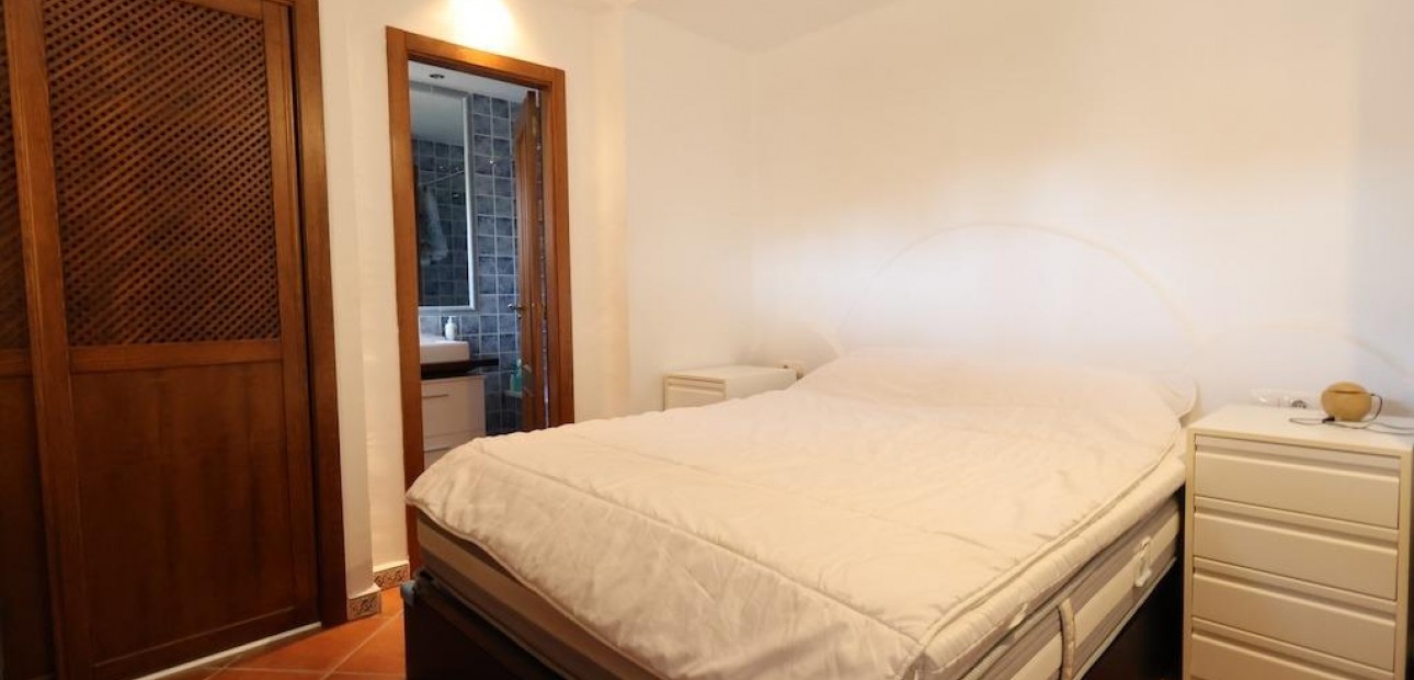 Sale - Bungalow -
Torrevieja - Los altos