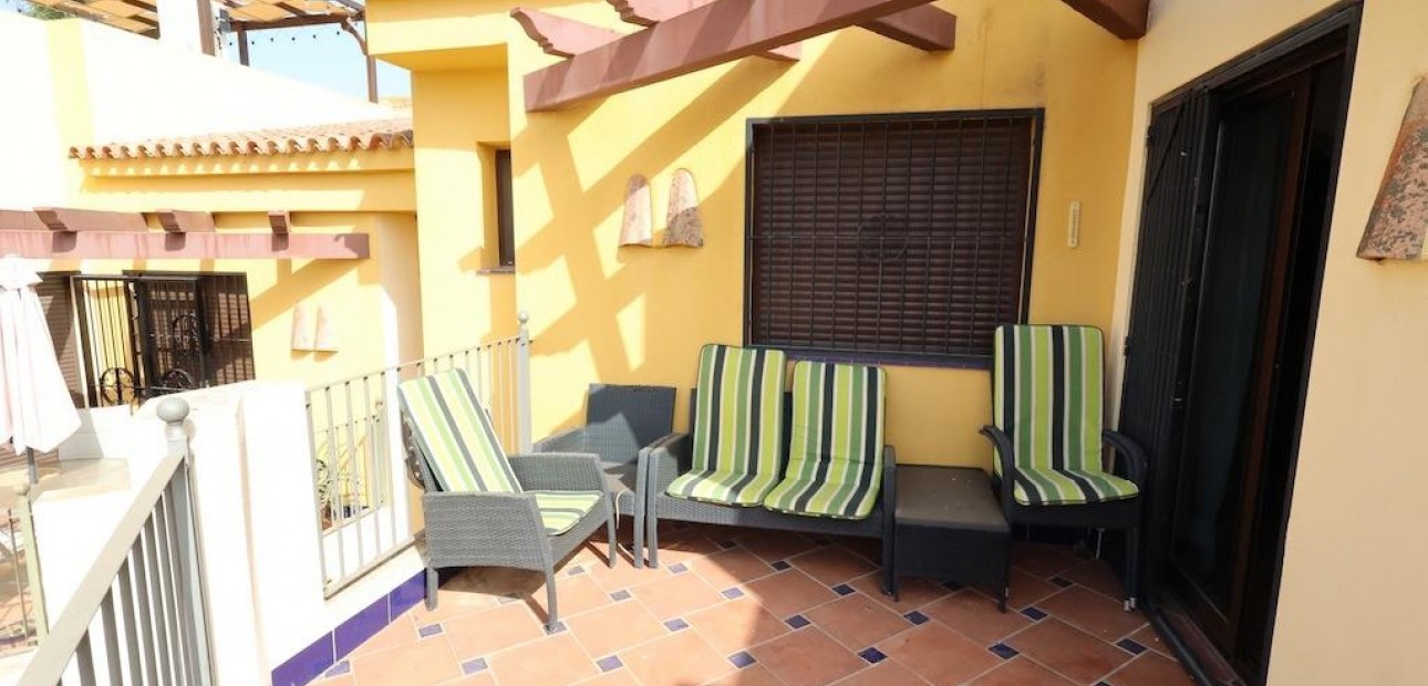 Sale - Bungalow -
Torrevieja - Los altos
