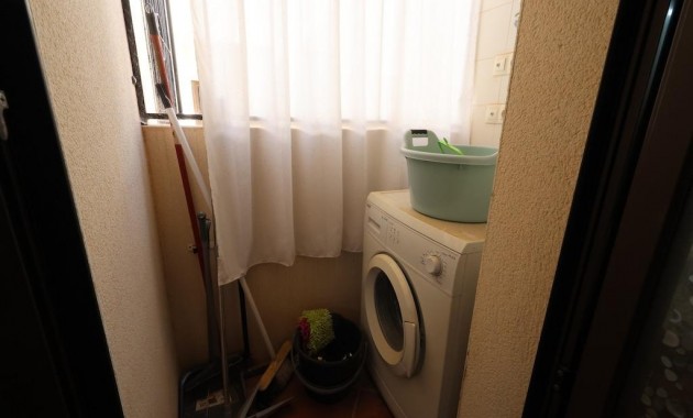 Sale - Bungalow -
Torrevieja - Los altos