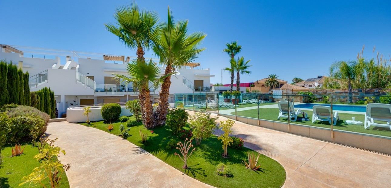 Venta - Apartamento / piso -
Pilar de La Horadada - Pilar de La Horadada - Town