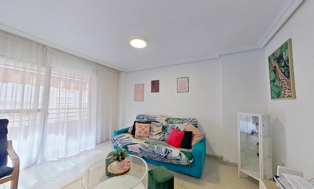Sale - Apartment / flat -
Torrevieja - torrevieja
