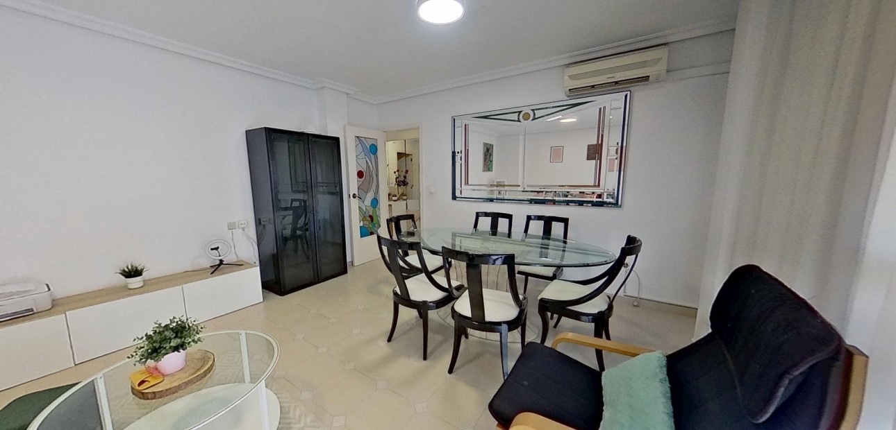 Sale - Apartment / flat -
Torrevieja - torrevieja