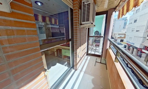 Sale - Apartment / flat -
Torrevieja - torrevieja