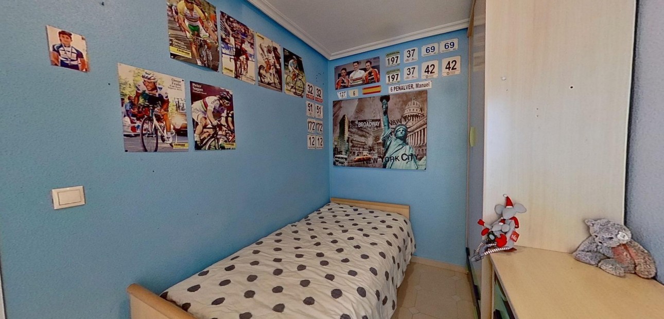 Sale - Apartment / flat -
Torrevieja - torrevieja