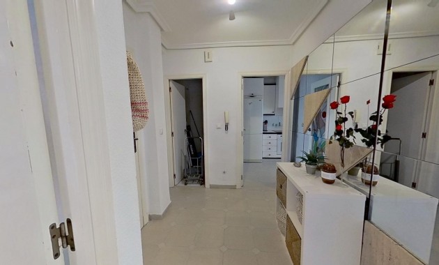 Sale - Apartment / flat -
Torrevieja - torrevieja
