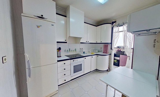 Sale - Apartment / flat -
Torrevieja - torrevieja