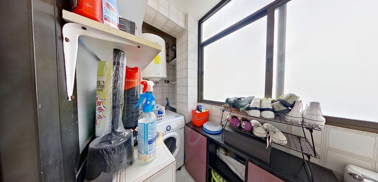 Sale - Apartment / flat -
Torrevieja - torrevieja