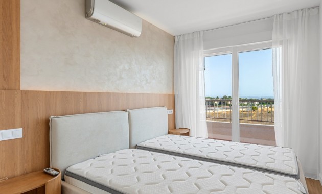Venta - Apartamento / piso -
Torrevieja - Rocio del Mar