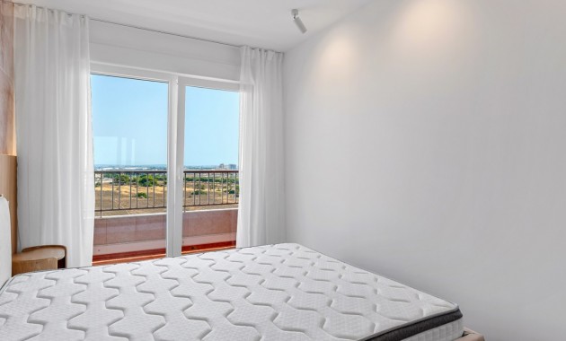 Venta - Apartamento / piso -
Torrevieja - Rocio del Mar