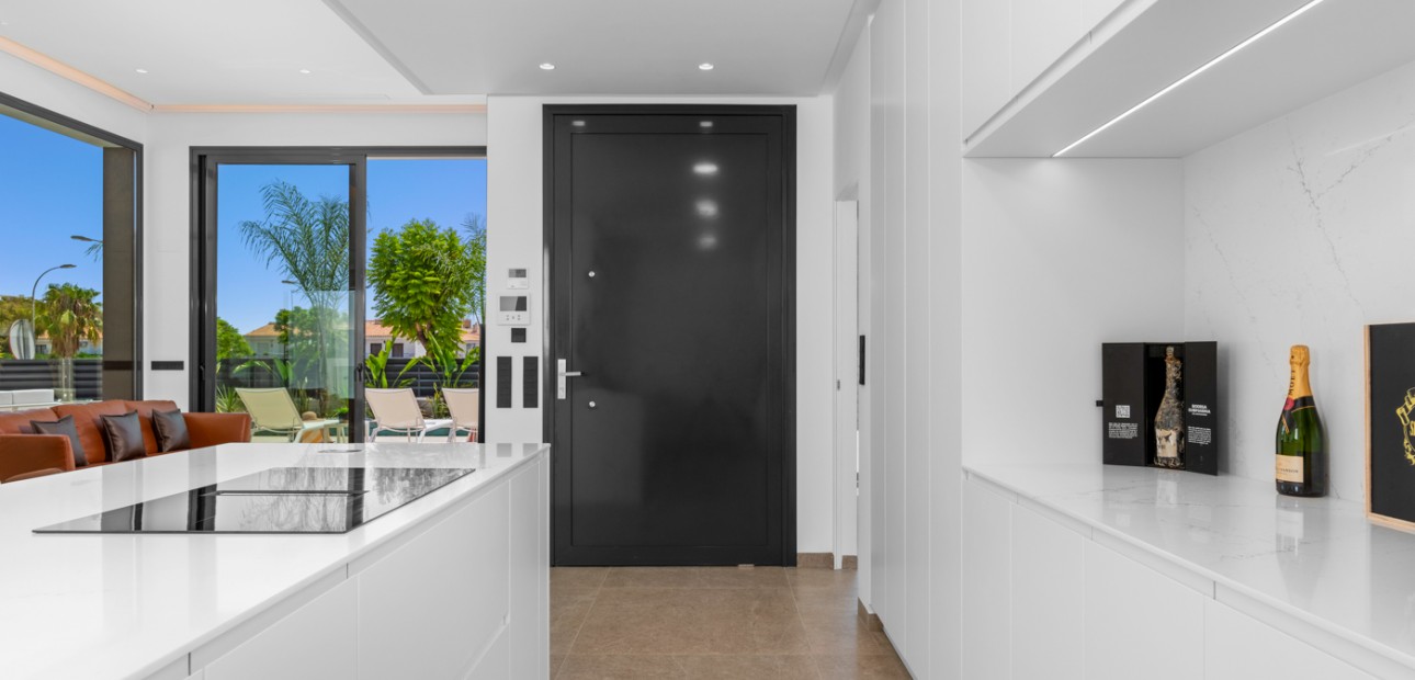 Venta - Detached Villa -
El Campello - El Amerador