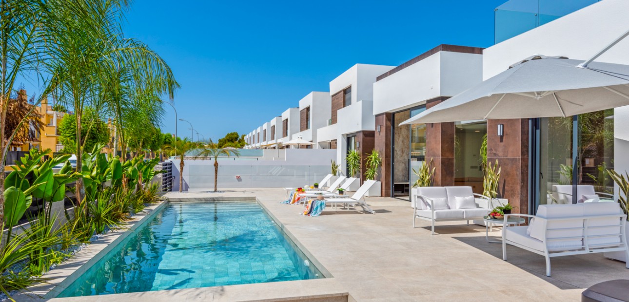 Venta - Detached Villa -
El Campello - El Amerador