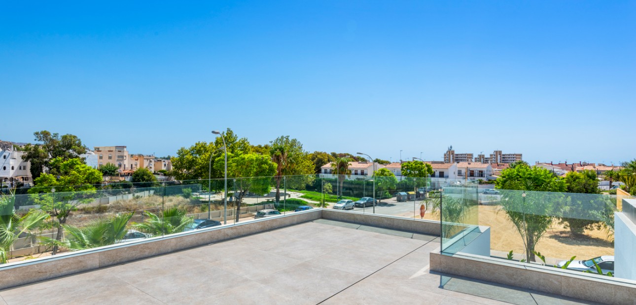 Venta - Detached Villa -
El Campello - El Amerador
