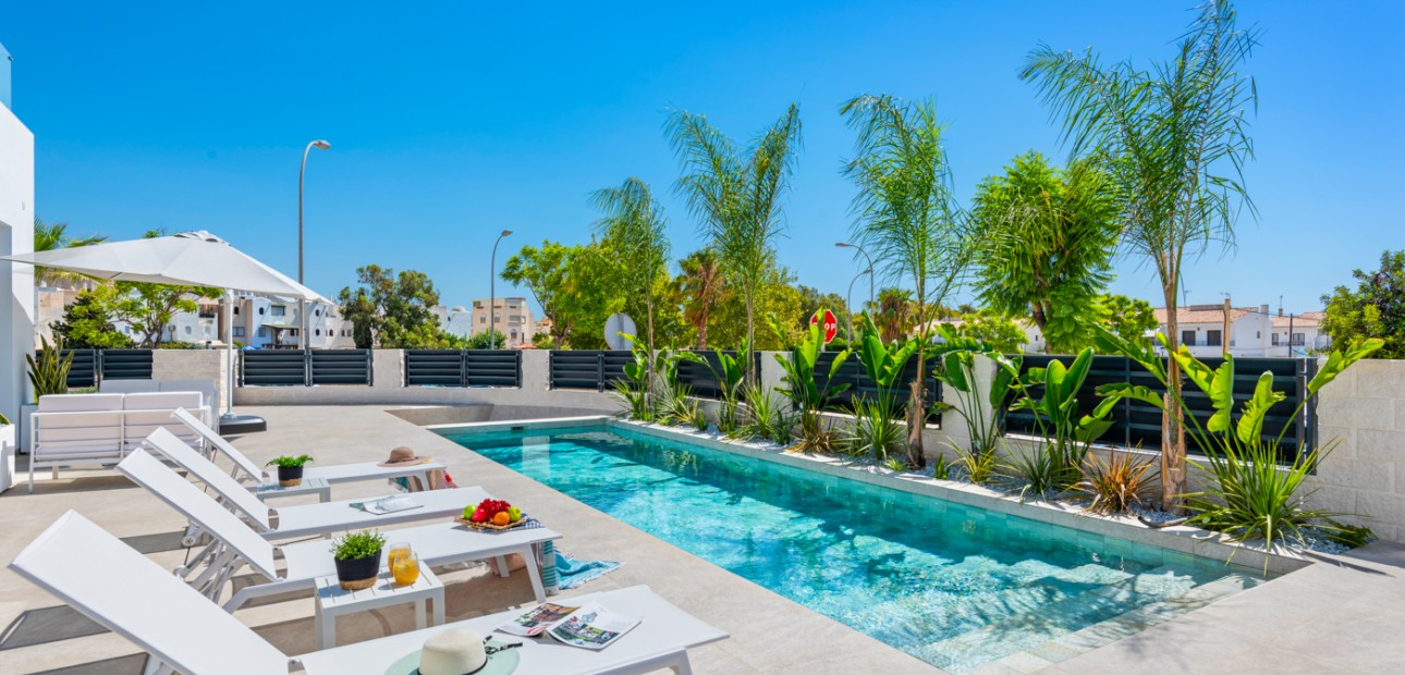 Venta - Detached Villa -
El Campello - El Amerador