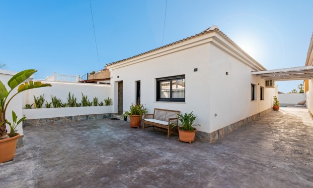 Venta - Detached Villa -
Torrevieja - El Chaparral