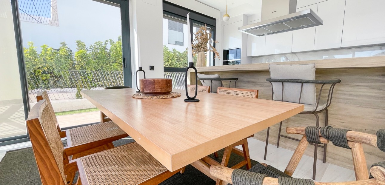 Venta - Apartamento / piso -
Villajoyosa - Playas del Torres