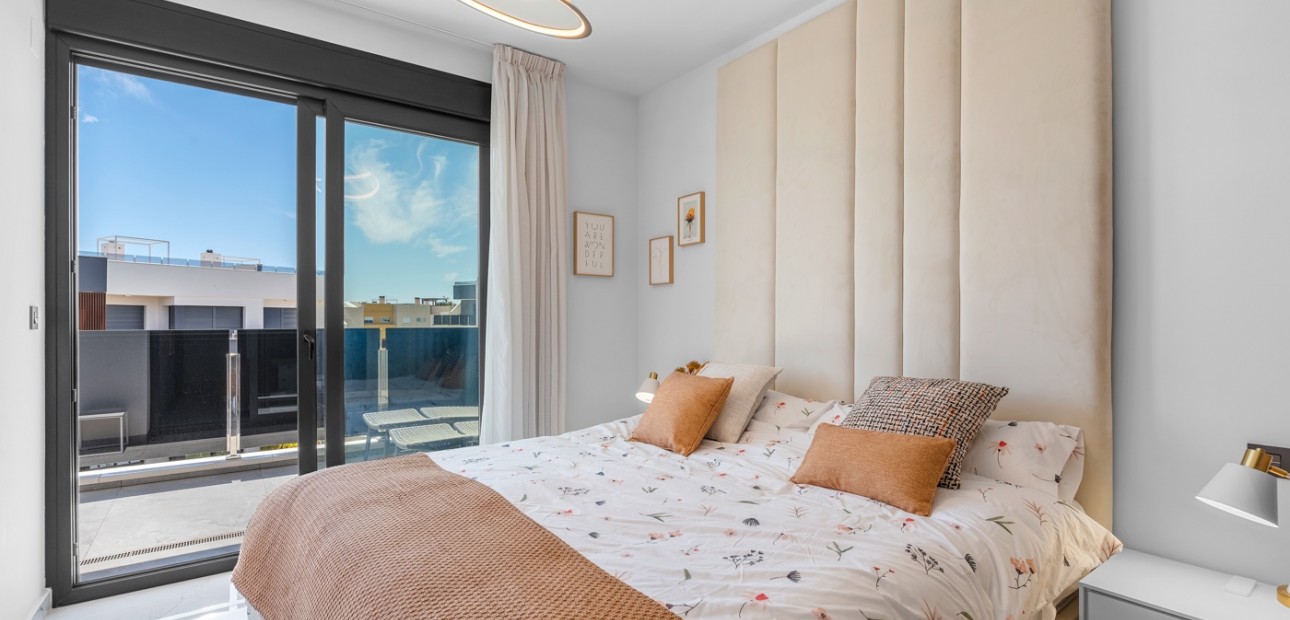 Venta - Apartamento / piso -
Orihuela Costa - Playa Flamenca