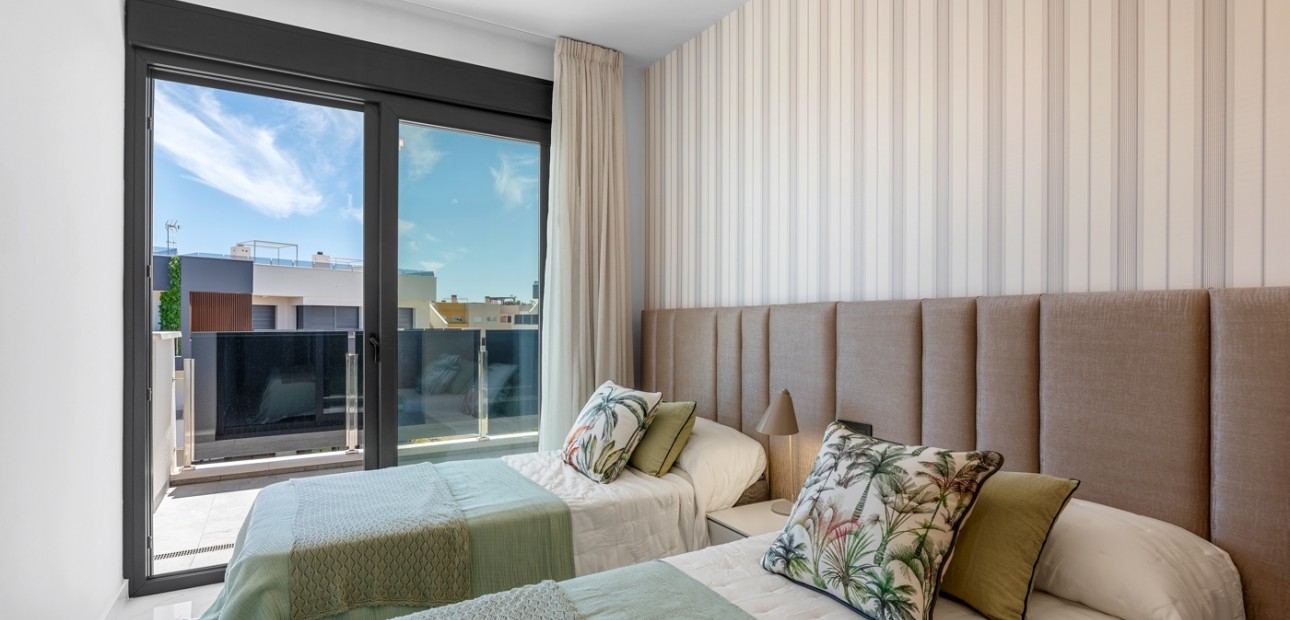 Venta - Apartamento / piso -
Orihuela Costa - Playa Flamenca