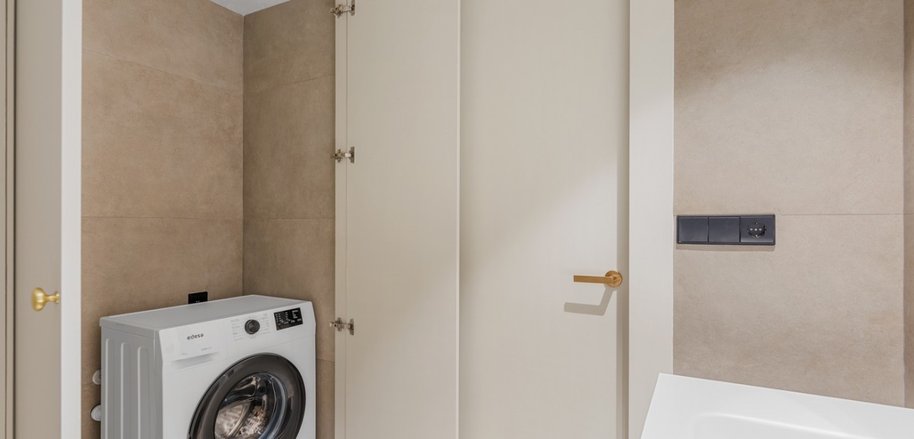 Venta - Apartamento / piso -
Alicante - La Albufereta