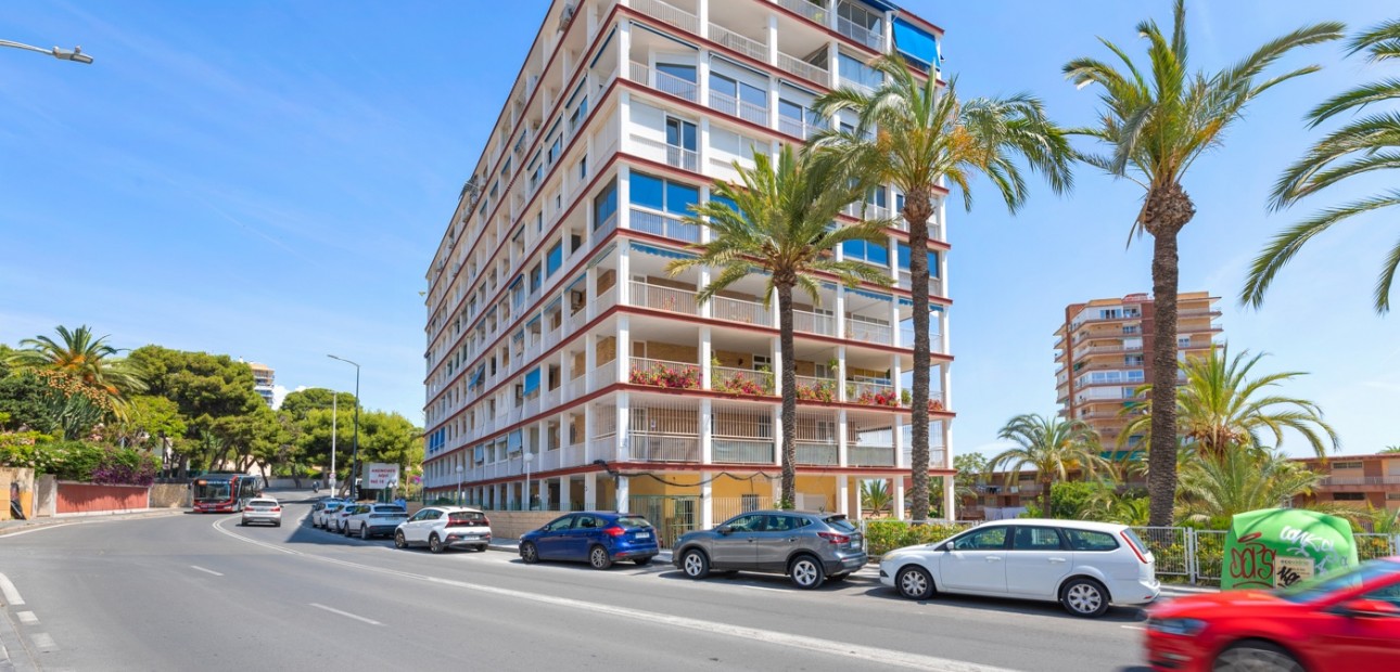 Venta - Apartamento / piso -
Alicante - La Albufereta