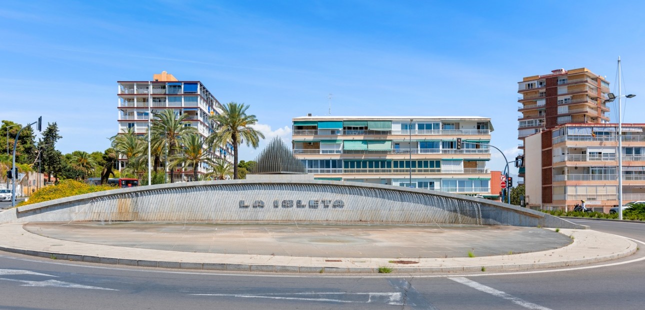 Venta - Apartamento / piso -
Alicante - La Albufereta