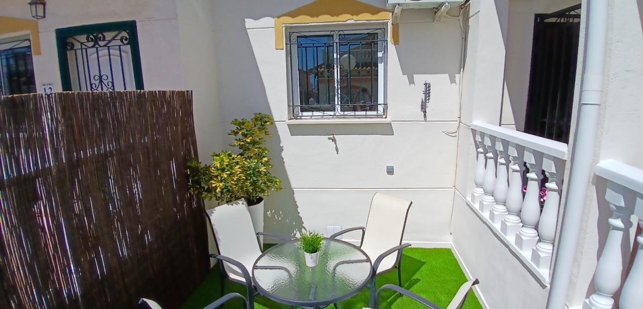 Venta - Adosado -
Orihuela Costa - Punta Prima