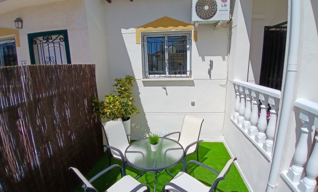 Venta - Adosado -
Orihuela Costa - Punta Prima