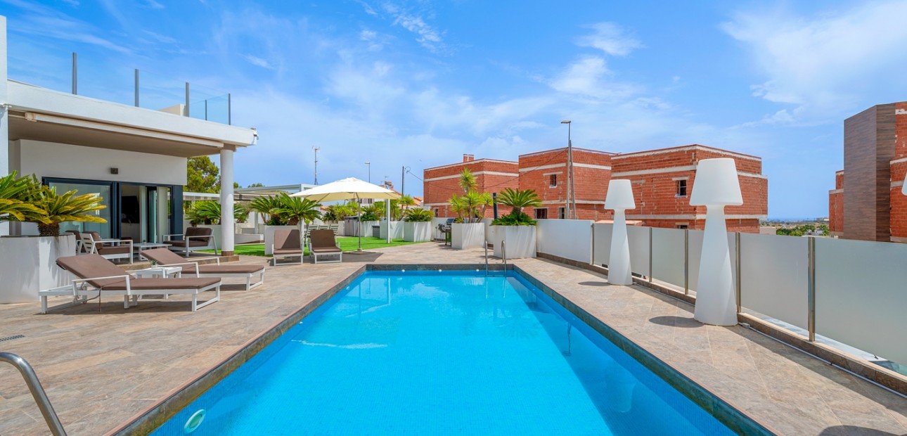 Venta - Detached Villa -
Orihuela Costa - Villamartin