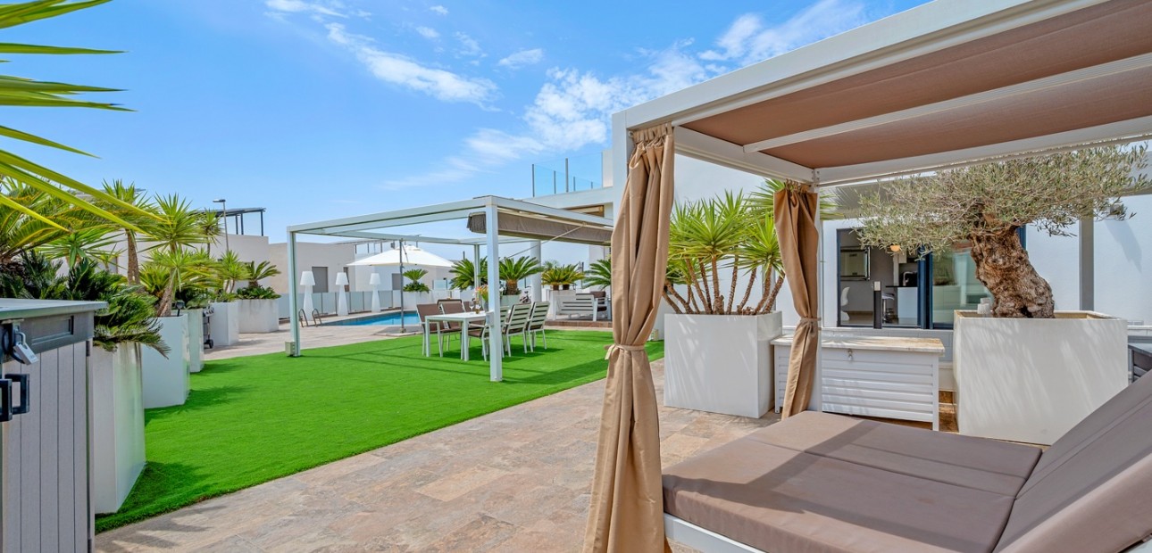 Venta - Detached Villa -
Orihuela Costa - Villamartin