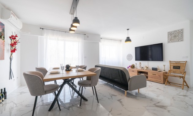 Venta - Apartamento / piso -
Torrevieja - Rocio del Mar