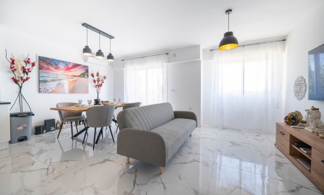 Venta - Apartamento / piso -
Torrevieja - Rocio del Mar