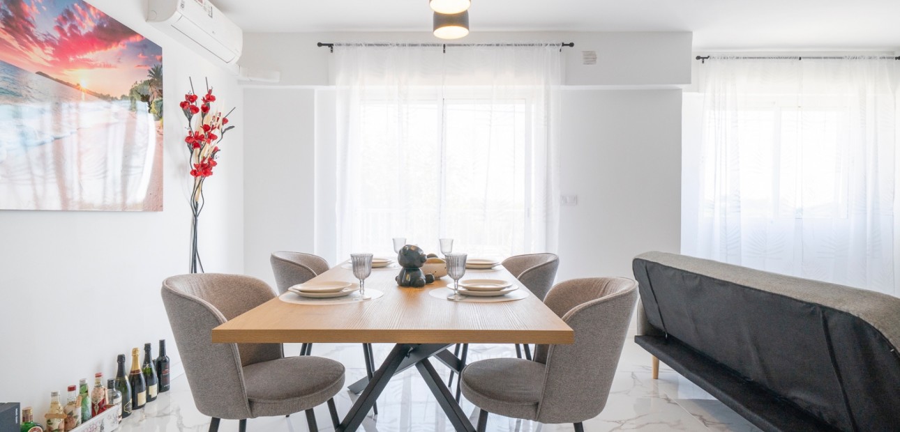 Venta - Apartamento / piso -
Torrevieja - Rocio del Mar