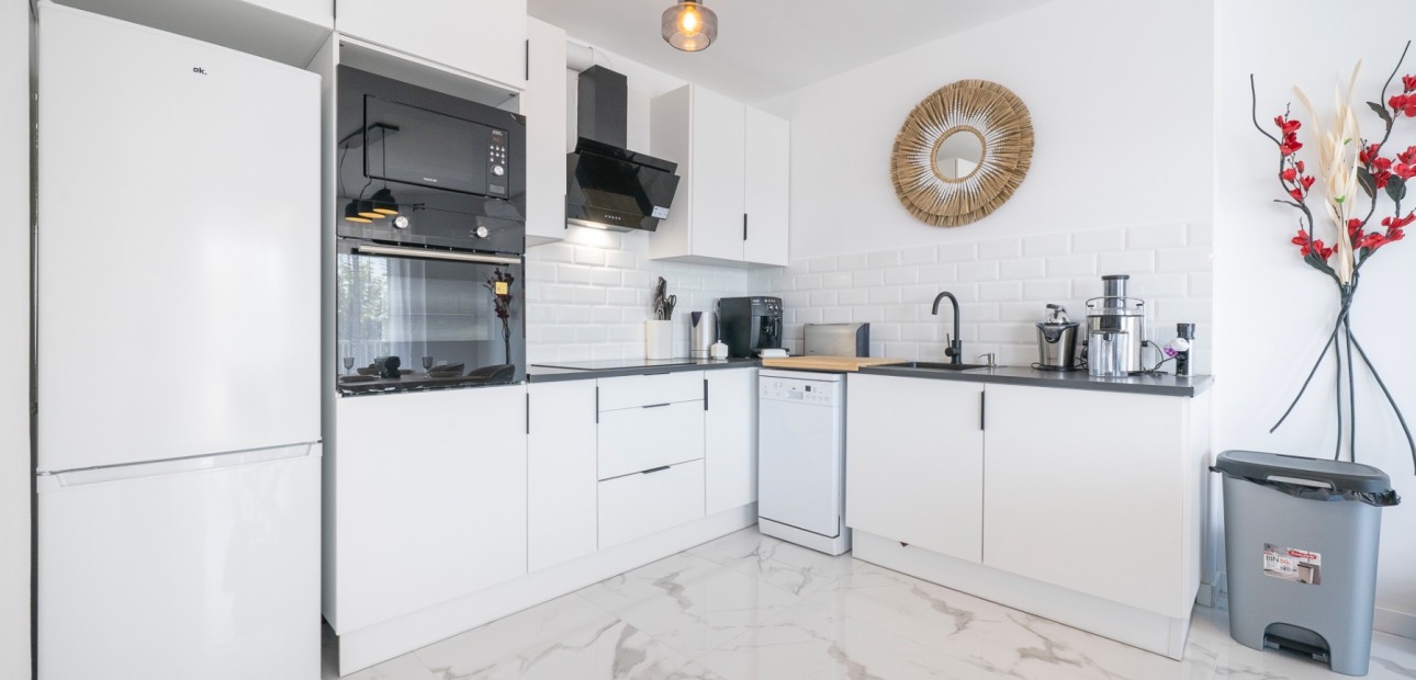 Venta - Apartamento / piso -
Torrevieja - Rocio del Mar