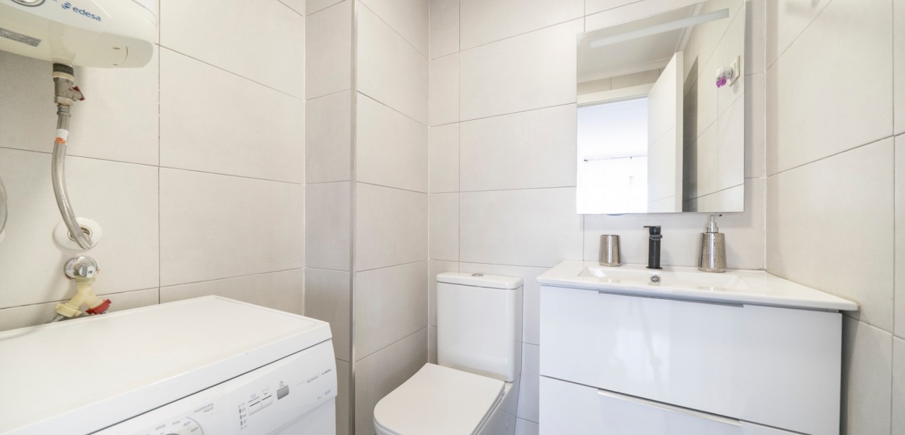 Venta - Apartamento / piso -
Torrevieja - Rocio del Mar