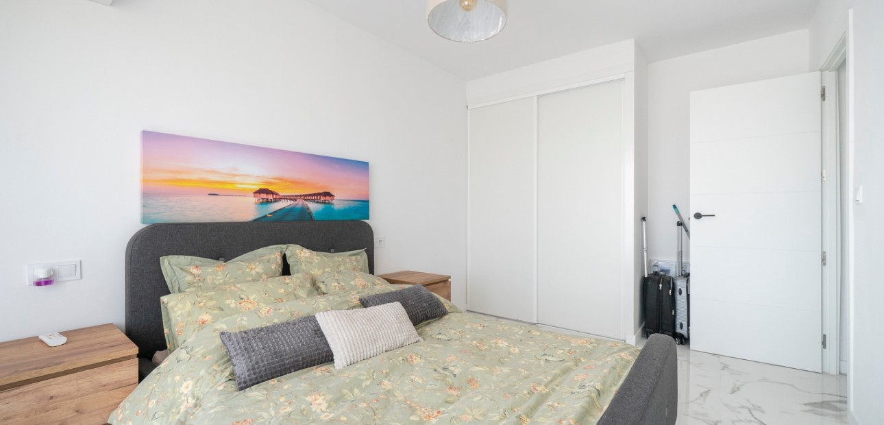 Venta - Apartamento / piso -
Torrevieja - Rocio del Mar