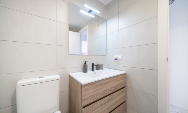 Venta - Apartamento / piso -
Torrevieja - Rocio del Mar