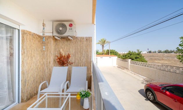 Venta - Apartamento / piso -
Torrevieja - Rocio del Mar