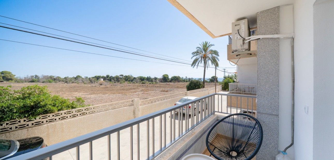 Venta - Apartamento / piso -
Torrevieja - Rocio del Mar