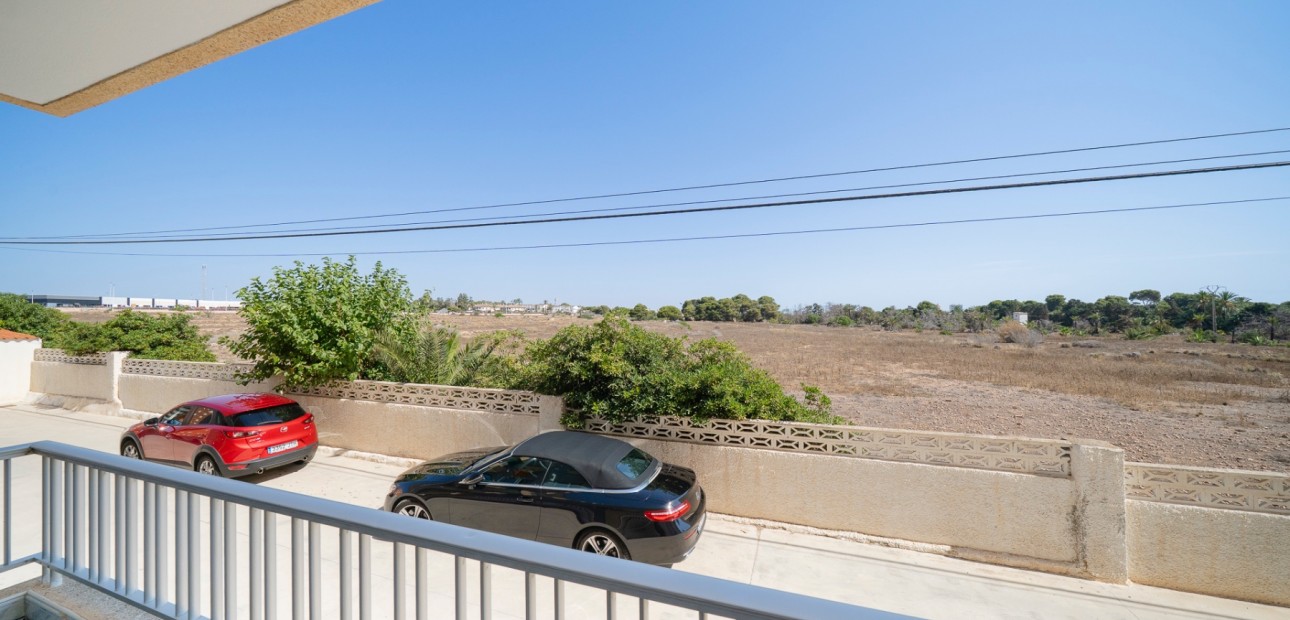 Venta - Apartamento / piso -
Torrevieja - Rocio del Mar