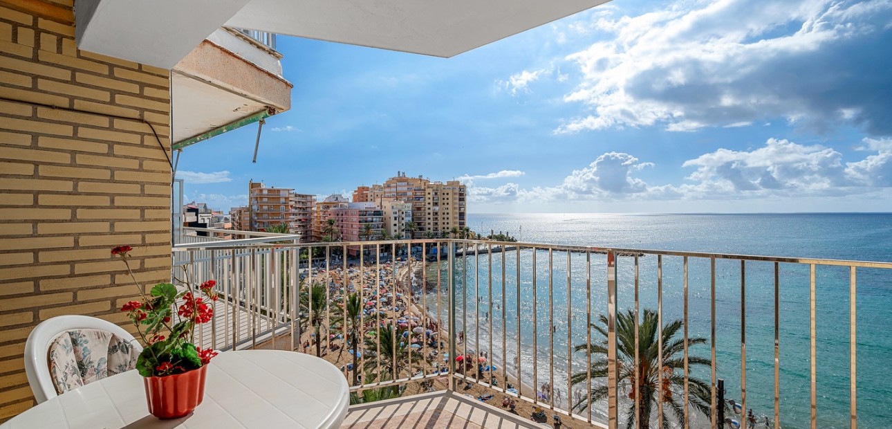Venta - Apartamento / piso -
Torrevieja - Playa Del Cura