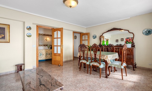 Venta - Apartamento / piso -
Torrevieja - Playa Del Cura