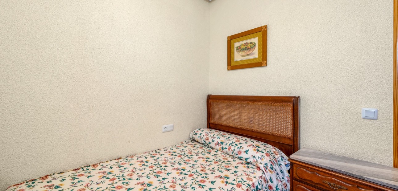 Venta - Apartamento / piso -
Torrevieja - Playa Del Cura