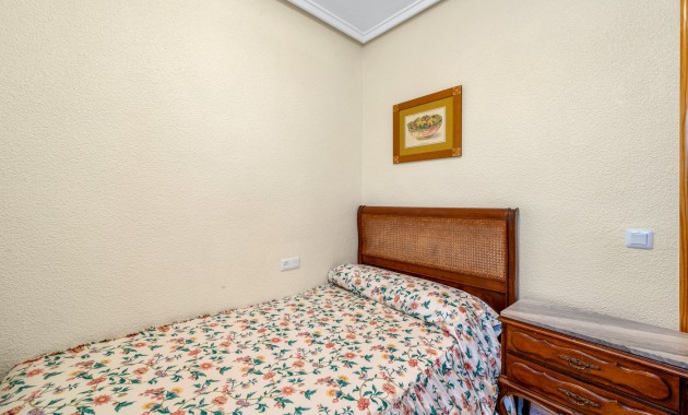 Venta - Apartamento / piso -
Torrevieja - Playa Del Cura