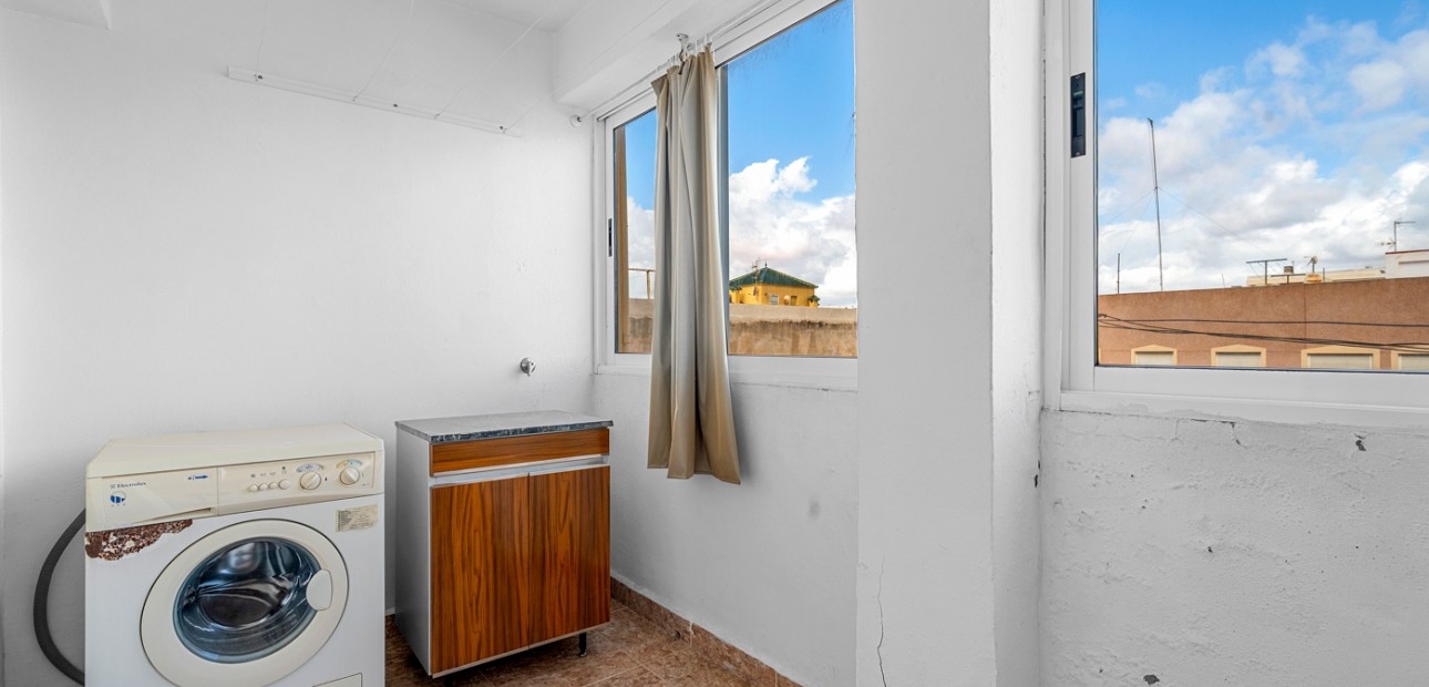 Venta - Apartamento / piso -
Torrevieja - Playa Del Cura