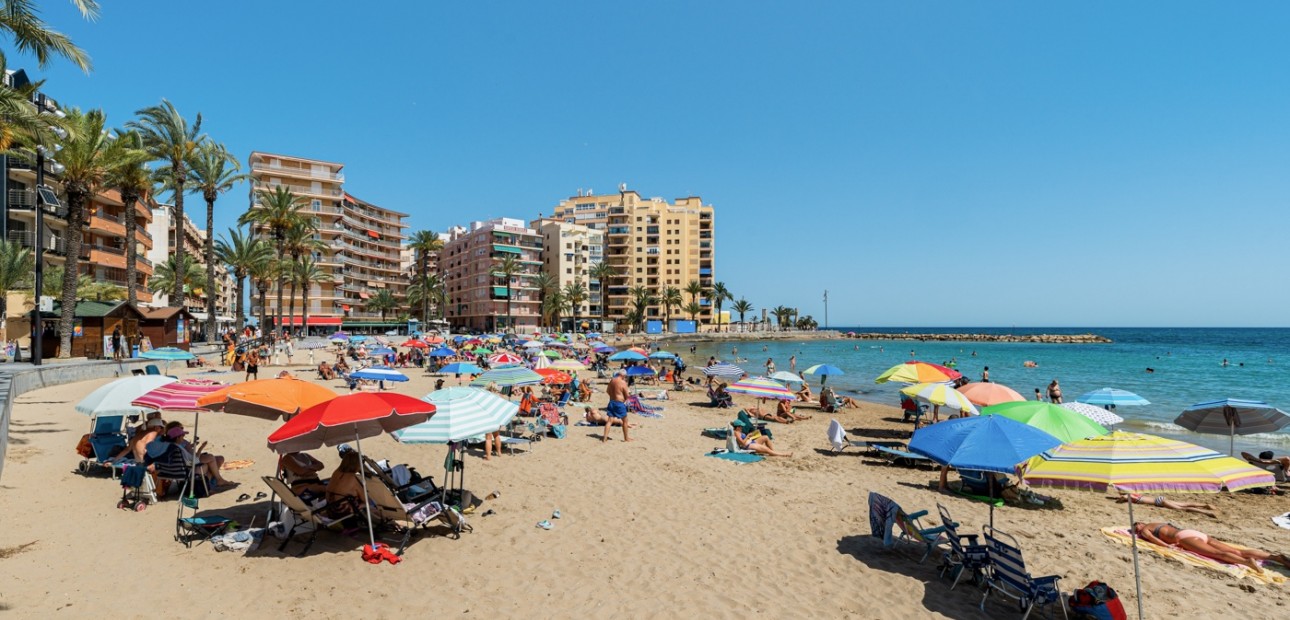Venta - Apartamento / piso -
Torrevieja - Playa Del Cura