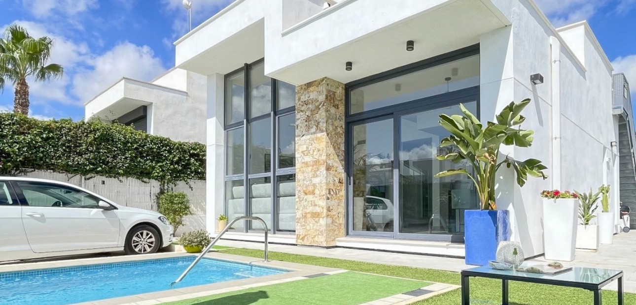 Venta - Detached Villa -
Ciudad Quesada - La Laguna