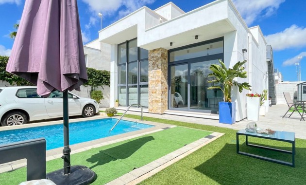 Venta - Detached Villa -
Ciudad Quesada - La Laguna