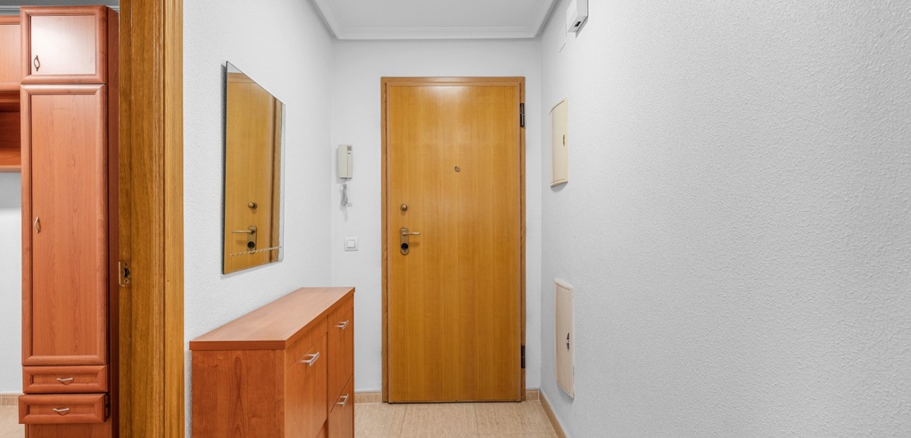 Venta - Apartamento / piso -
Torrevieja - Torrevieja - Centre
